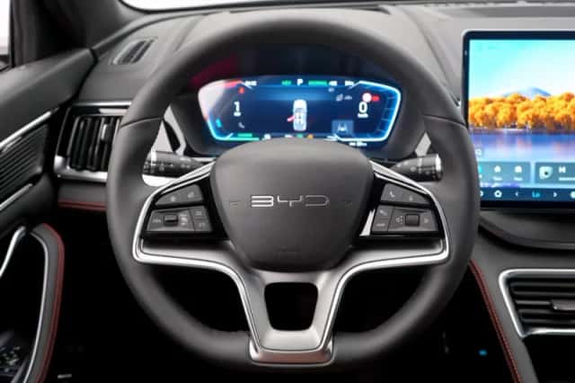 BYD Seal U (2025) thumbnail 6
