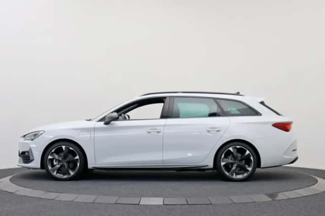 CUPRA Leon Sportstourer (2024) thumbnail 6