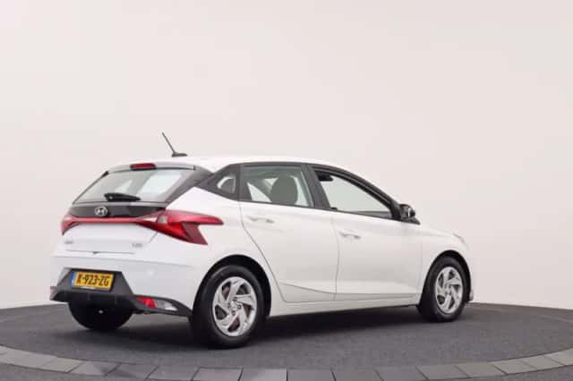 Hyundai i20 (2021) thumbnail 2