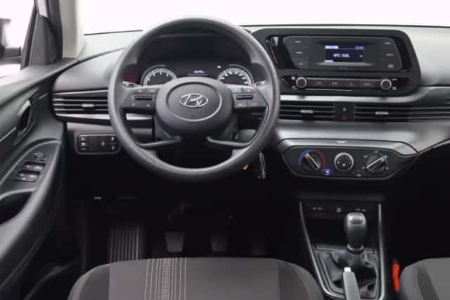 Hyundai i20 (2021) thumbnail 3
