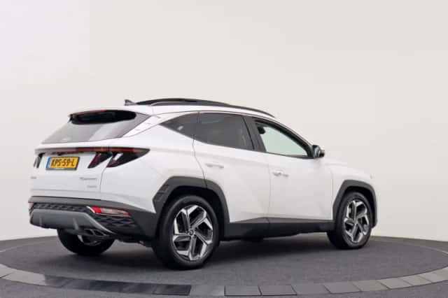 Hyundai Tucson (2023) thumbnail 2