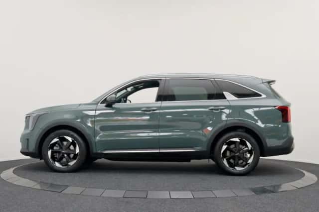 Kia Sorento (2025) thumbnail 6