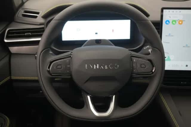 Lynk & Co 01 (2026) thumbnail 4
