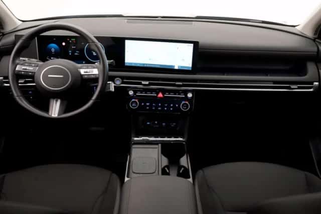 Hyundai Tucson (2025) thumbnail 3