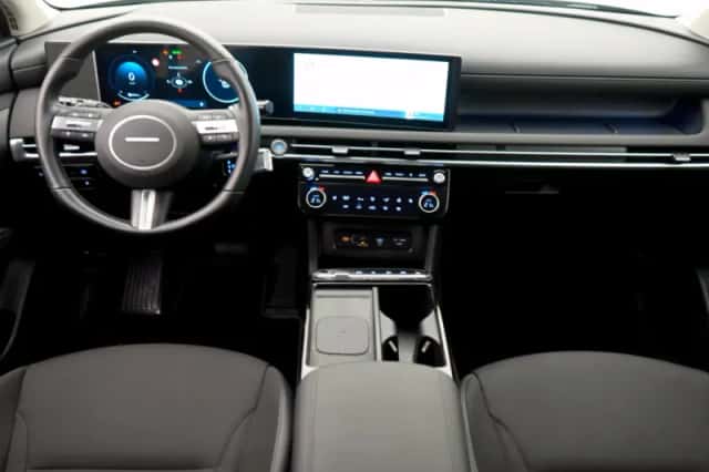 Hyundai Tucson (2025) thumbnail 3