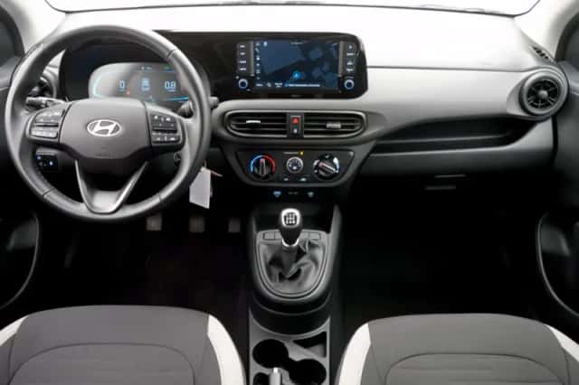 Hyundai i10 (2025) thumbnail 3