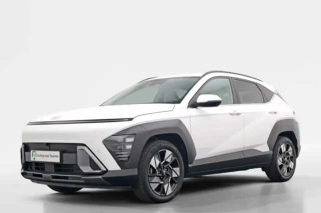 Hyundai Kona (2025) thumbnail 1