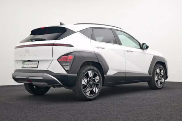 Hyundai Kona (2025) thumbnail 2