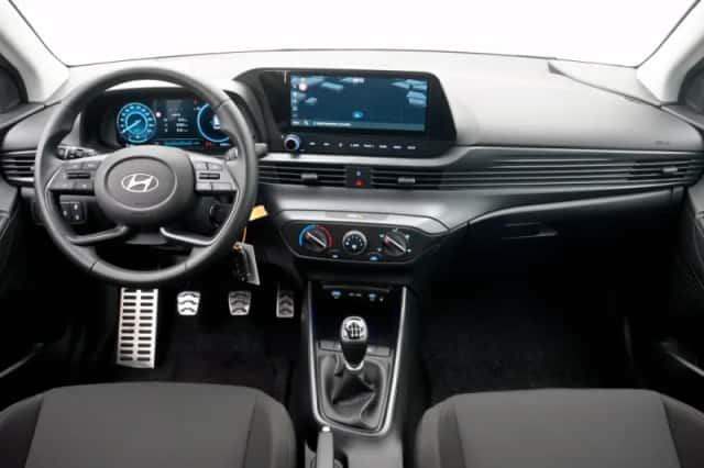 Hyundai Bayon (2025) thumbnail 3