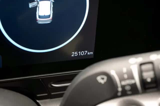 Hyundai Kona (2025) thumbnail 4
