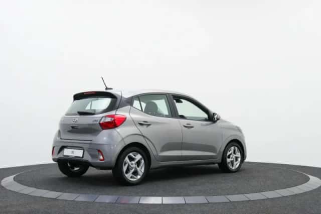 Hyundai i10 (2022) thumbnail 2