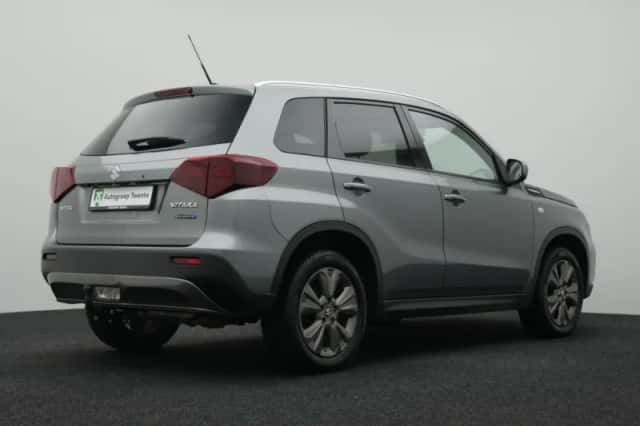 Suzuki Vitara (2023) thumbnail 2