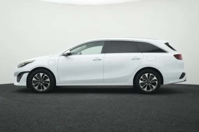 Kia Ceed Sportswagon (2025) thumbnail 6