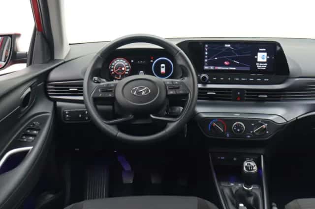 Hyundai i20 (2023) thumbnail 3