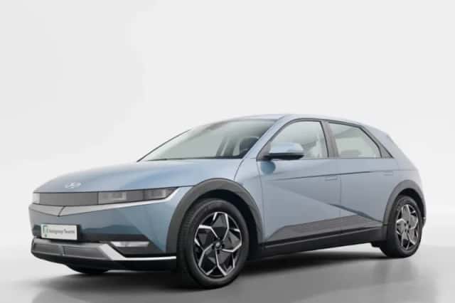 Hyundai Ioniq 5 (2023) thumbnail 1