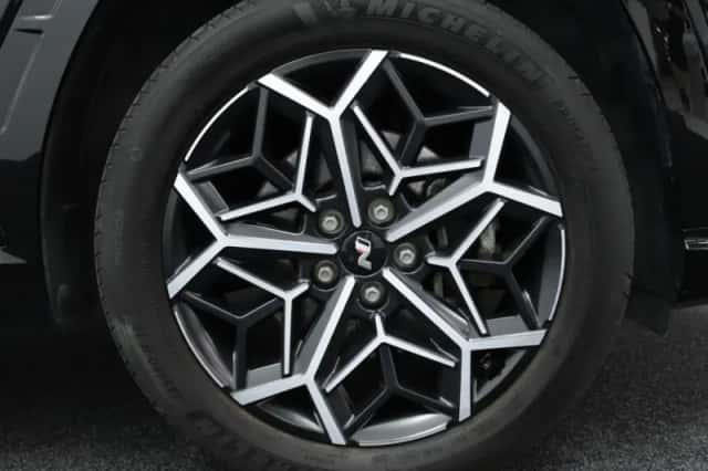 Hyundai Tucson (2021) thumbnail 3
