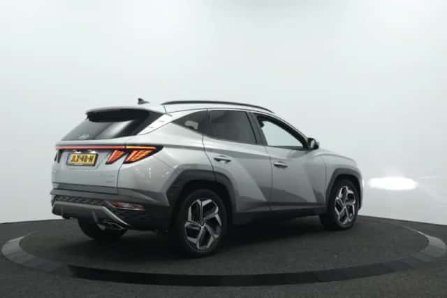 Hyundai Tucson (2023) thumbnail 2