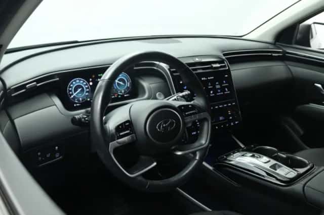 Hyundai Tucson (2023) thumbnail 4
