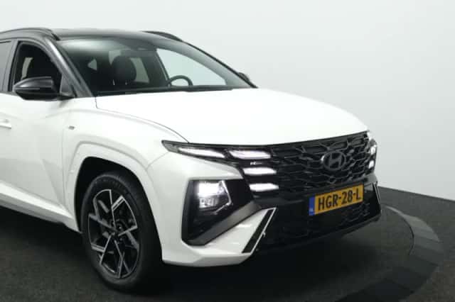 Hyundai Tucson (2025) thumbnail 3