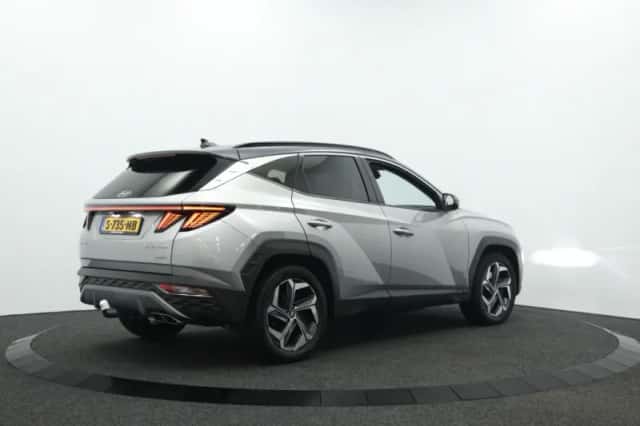 Hyundai Tucson (2023) thumbnail 2