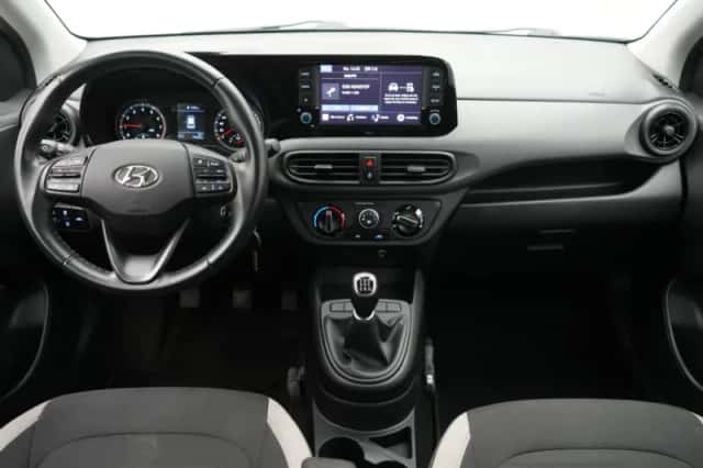 Hyundai i10 (2022) thumbnail 3