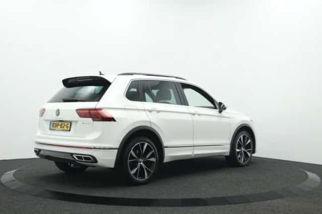 Volkswagen Tiguan (2022) thumbnail 2