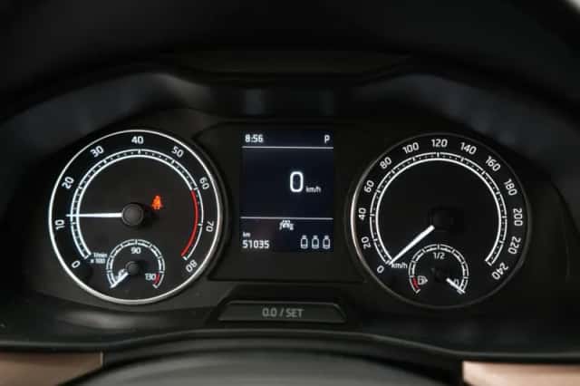 Škoda Kamiq (2023) thumbnail 4