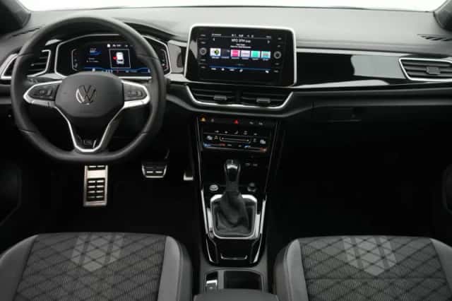 Volkswagen T-Roc (2025) thumbnail 3