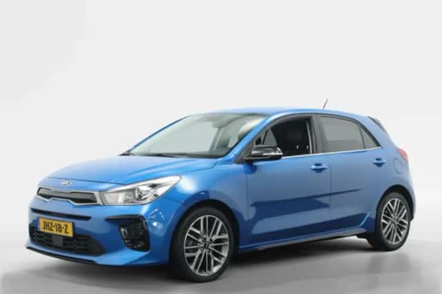 Kia Rio (2023) thumbnail 1