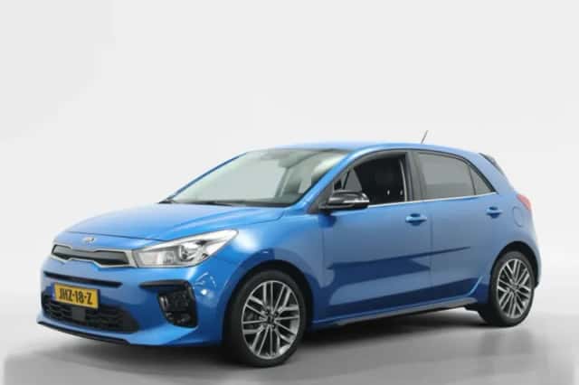 Kia Rio (2023) thumbnail 1