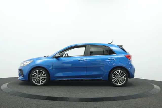 Kia Rio (2023) thumbnail 6