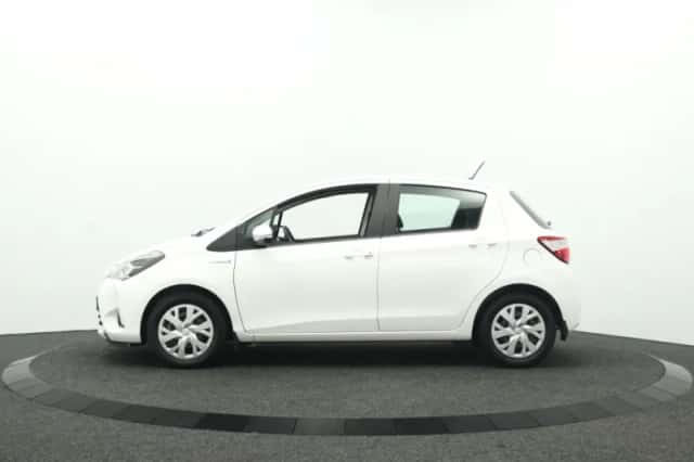 Toyota Yaris (2020) thumbnail 6