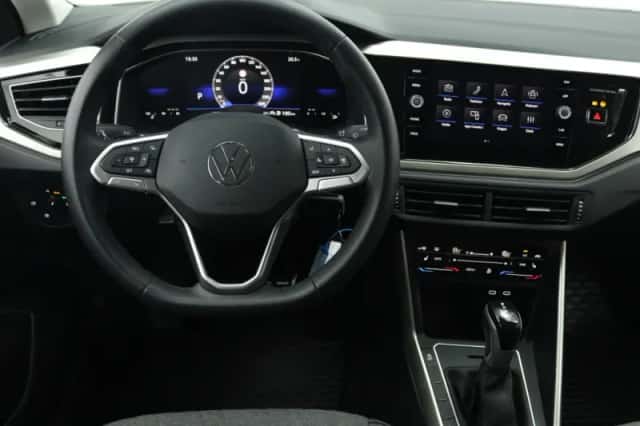 Volkswagen Taigo (2024) thumbnail 3