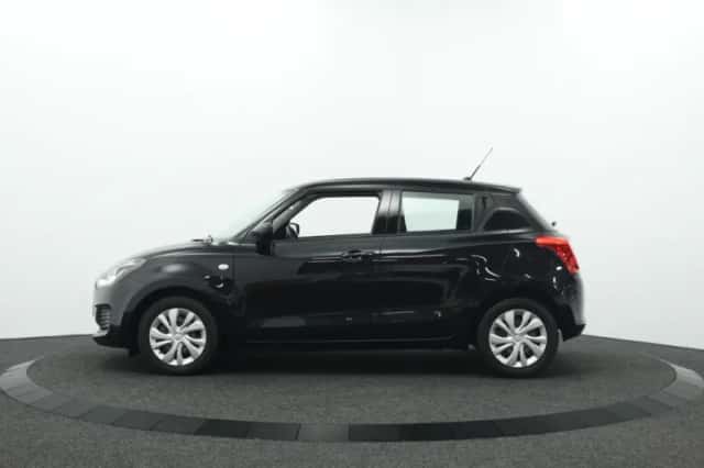 Suzuki Swift (2021) thumbnail 6