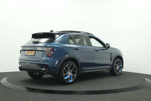 Lynk & Co 01 (2023) thumbnail 2
