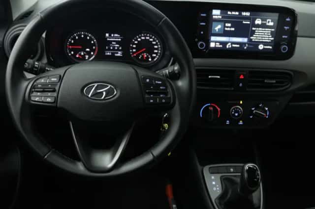 Hyundai i10 (2021) thumbnail 3