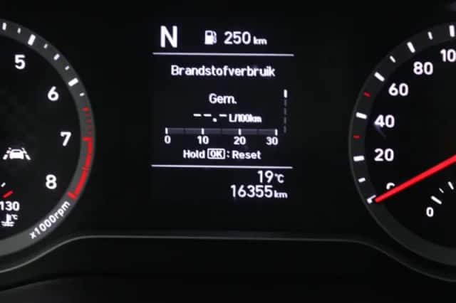 Hyundai i10 (2021) thumbnail 4