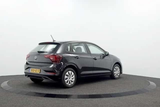 Volkswagen Polo (2023) thumbnail 2