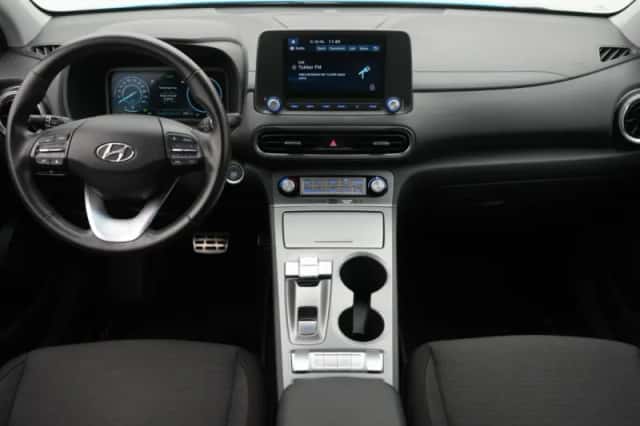 Hyundai Kona (2022) thumbnail 3