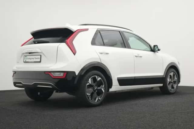 Kia Niro EV (2024) thumbnail 2