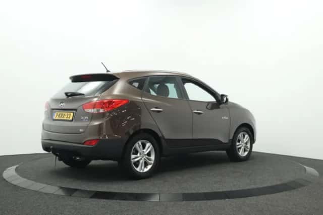 Hyundai ix35 (2013) thumbnail 2