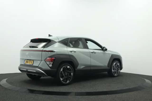Hyundai Kona (2024) thumbnail 2