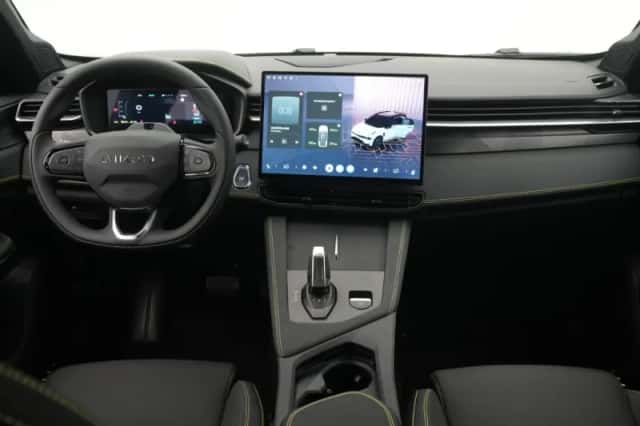Lynk & Co 01 (2026) thumbnail 3