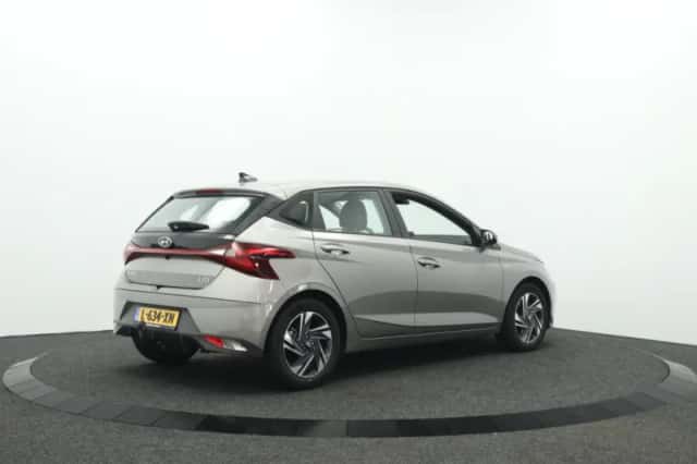 Hyundai i20 (2021) thumbnail 2