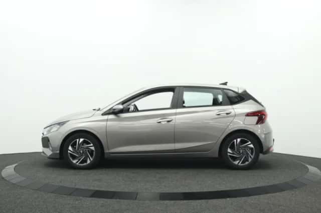 Hyundai i20 (2021) thumbnail 5