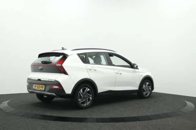 Hyundai Bayon (2022) thumbnail 2