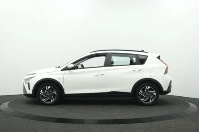 Hyundai Bayon (2022) thumbnail 5