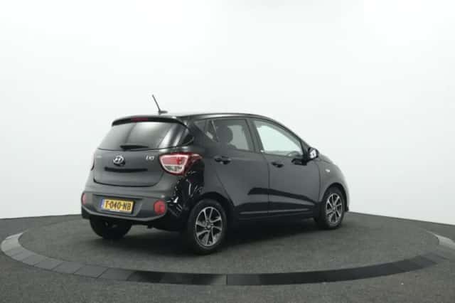 Hyundai i10 (2019) thumbnail 2