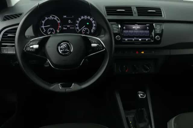 Škoda Fabia (2022) thumbnail 3