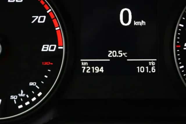 SEAT Arona (2017) thumbnail 4